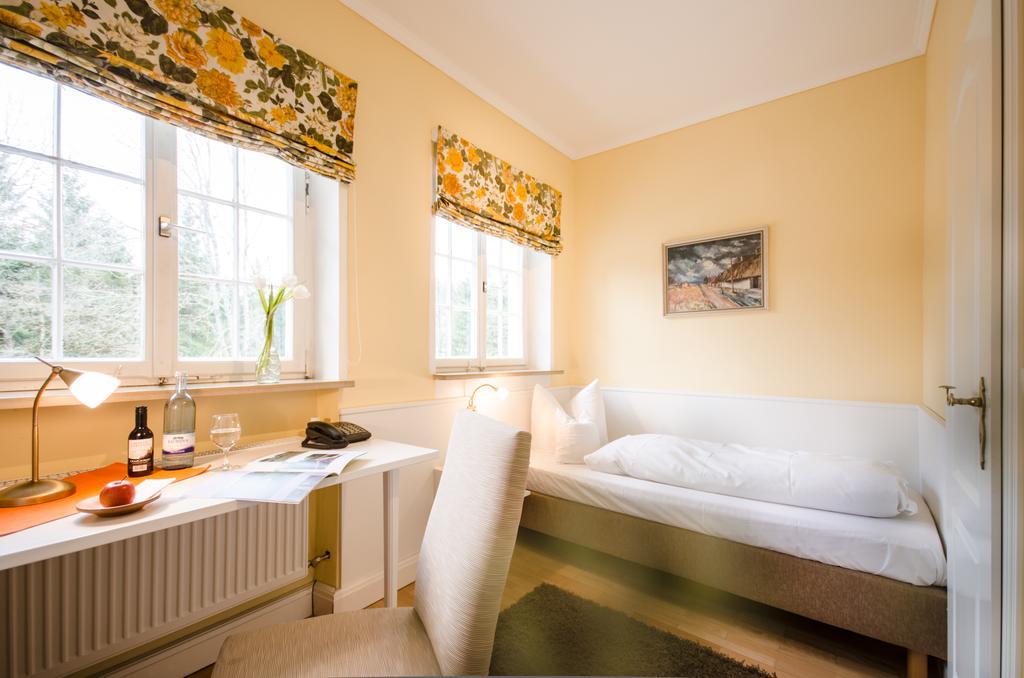 Hotel Waldsee Lindenberg im Allgäu Værelse billede